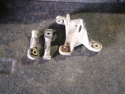 Опора крепления тросов Кпп Шкода Ауди Фольксваген