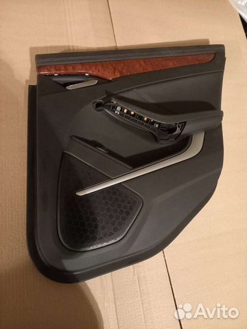 Обивка двери задней правой Cadillac CTS 08-13