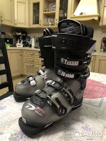 Горнолыжные ботинки