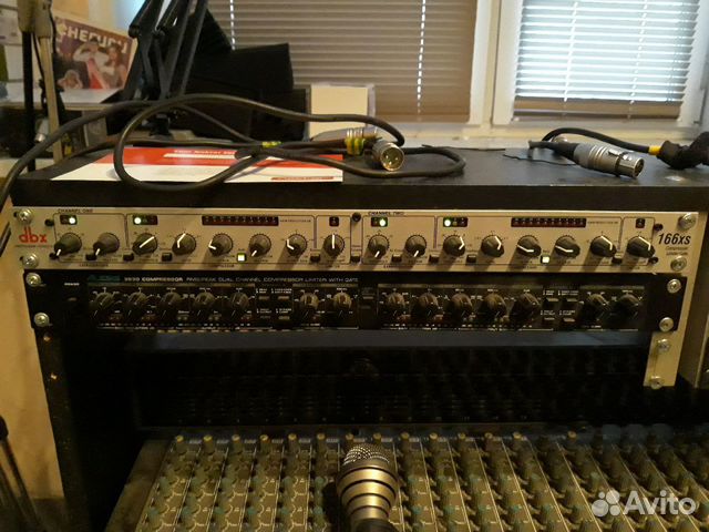 Компрессор-лимитер DBX 166xs