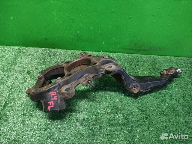 Кулак передний левый Land Rover Discovery 4 2010