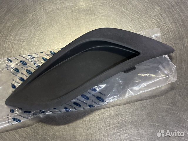 Заглушка противотуманной фары Фокус 2008- левая