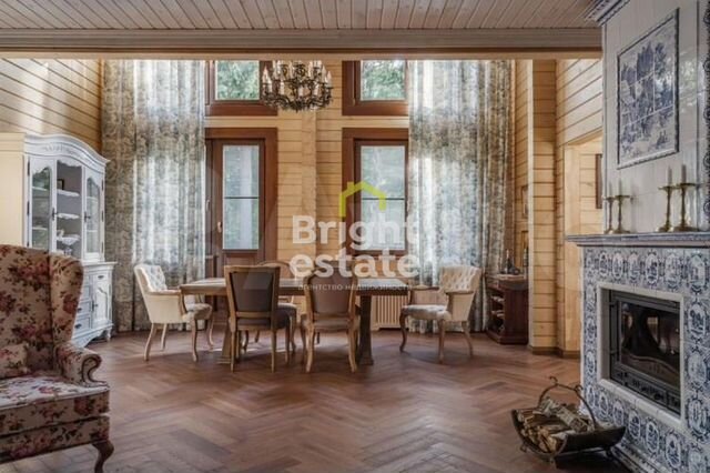 Дом 360 м² на участке 23 сот.