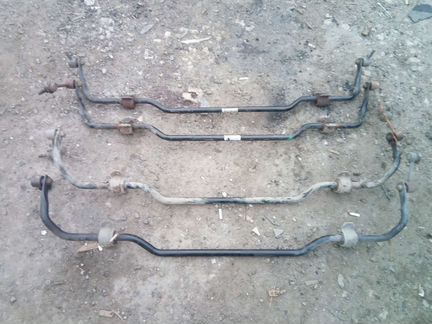 Задний стабилизатор VAG