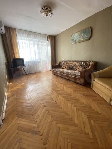 3-к. квартира, 50 м², 3/5 эт.