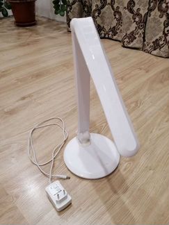 Светодиодный светильник настольный