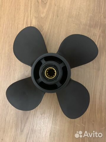 Винт гребной Solas Amita-4