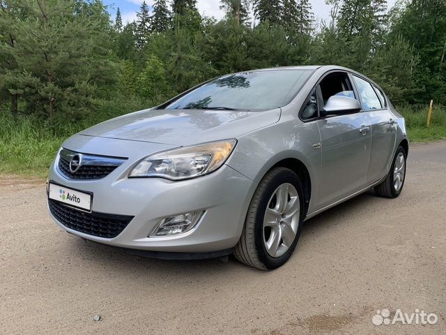 Opel Astra 1.6 AT, 2010, 130 000 км