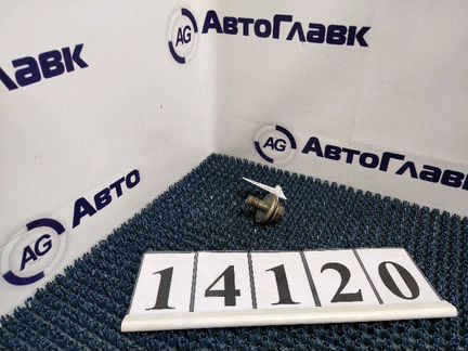 Болт шкива коленвала Toyota Wish