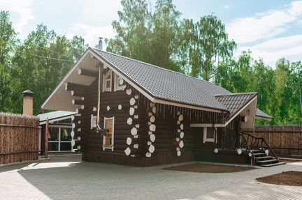 Помощник по хозяйству с проживанием(семейная пара)