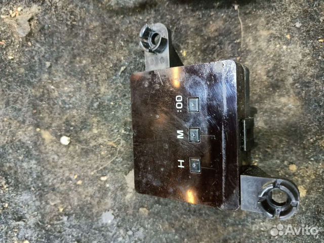 Часы Toyota Hilux V