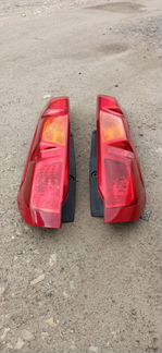 Фонарь фара Nissan X-Trail T-31