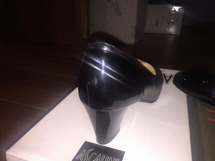 Туфли черные кожаные размера 36-37 Новые