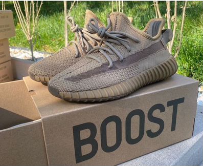 Yeezy Boost 350 V2 с Доставкой