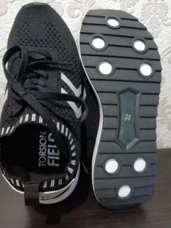 Новые кроссовки