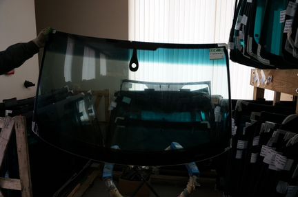 Лобовое стекло Audi Q3