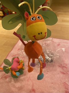 Мобиль музыкальный на кроватку Tiny love