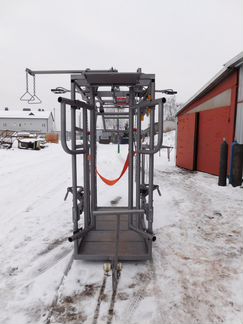 Станок для обработки копыт и фиксации