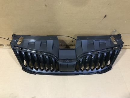 Решетка радиатора Skoda Octavia A7