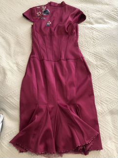 Платье атласное Karen Millen, 8, с вышивкой