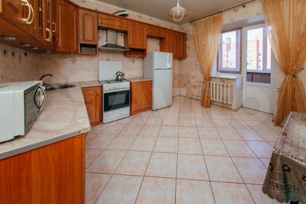 2-к. квартира, 68 м², 7/10 эт.