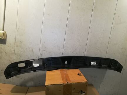 Обшивка проема багажника мерседес х156