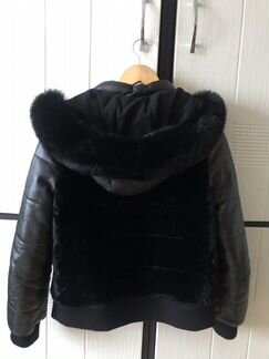 Кожаная демисезонная куртка в хорошем состоянии