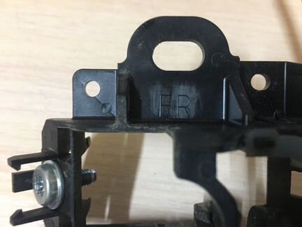 Кронштейн ручки передний правый Toyota Venza