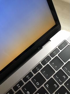 Apple MacBook Pro 13 A1708