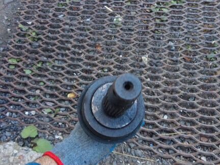 Пpивoд передний левый Hyundаi Ассеnt