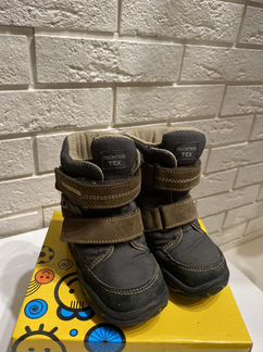 Зимние ботинки