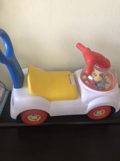 Машинка-каталка Fisher Price