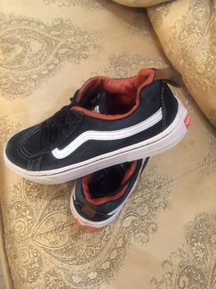 Кроссовки Vans