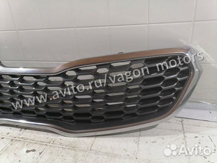 Решетка радиатора передняя Kia Cerato 3