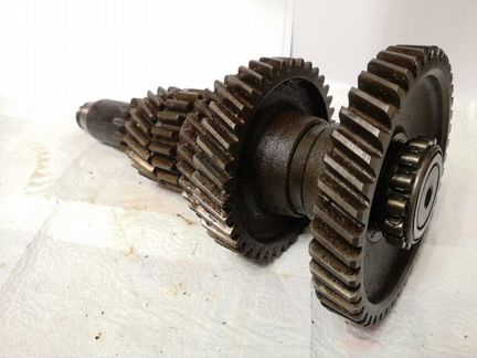 Вал промежуточный в сборе кпп 3206