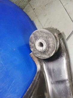 Рычаг задний нижний правый Туарег 7L