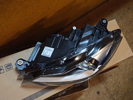 Фара Мерседес 204 рестайлинг mercedes w204