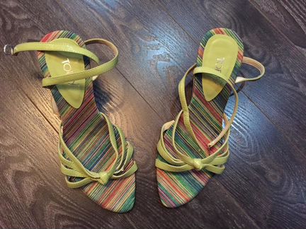 Босоножки летние Toffy