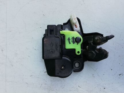 Замок багажника Nissan Almera B10