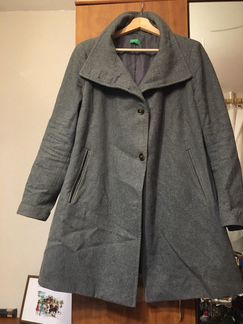 Пальто серое Benetton