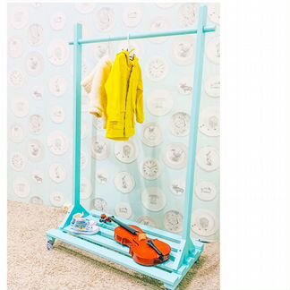 Напольная вешалка