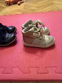 Ботинки на девочку