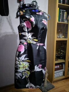 Платье со съемной баской