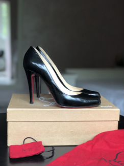 Christian Louboutin Decollete 37,5 оригинал туфли