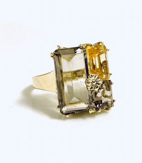 Золотое кольцо с раухтопазами и цитрином