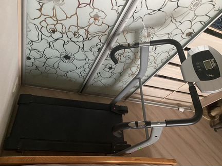 Беговая дорожка housefit