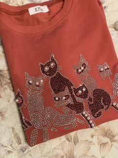 Футболка с кошками