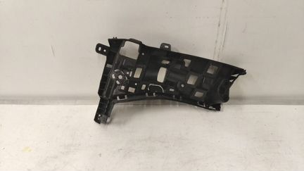 Кронштейн заднего бампера правый BMW X5 G05