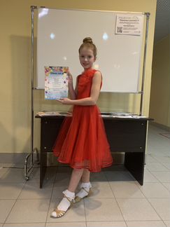 Рейтинговое платье для девочки 135-143 см