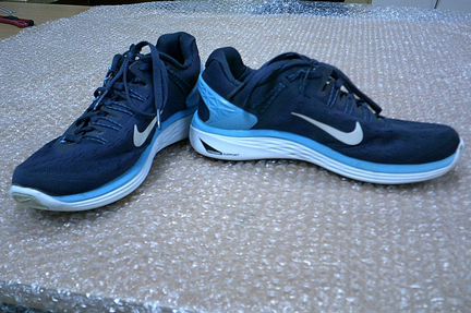 Кроссовки женские nike 36.5